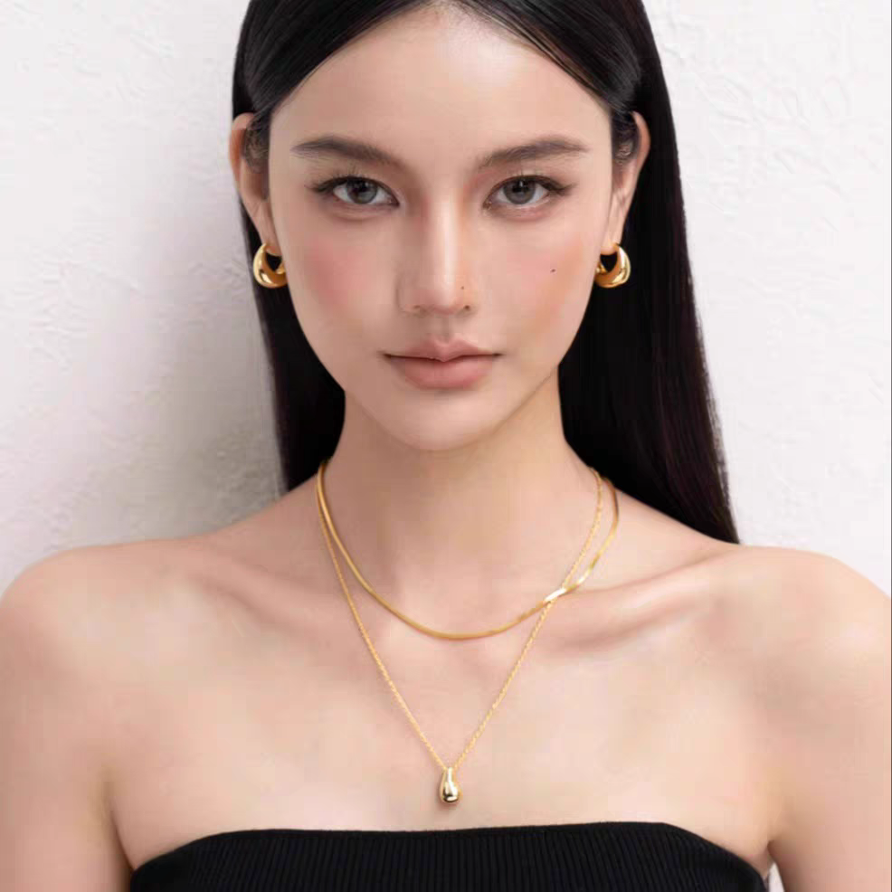 玫瑰金磨砂耳钉 高级感耳环 饰品女士耳饰 简约时尚耳环 精致耳饰品 玫瑰金色磨砂工艺耳钉白底实物图