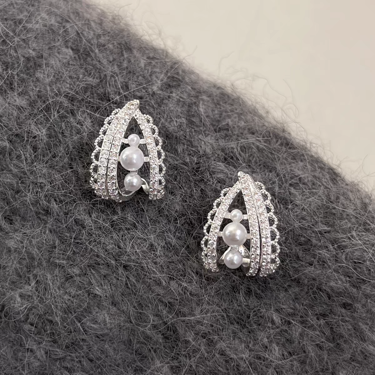 国潮精致蕾丝珍珠耳钉女复古925银针高级感轻奢耳环耳饰饰品耳环详情5