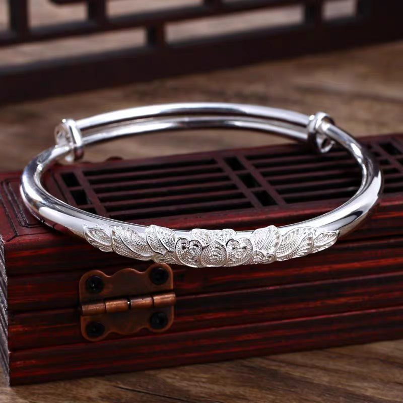 铜镀银牡丹花手镯款式独特 高雅时尚手饰 银手镯女款精致饰品 手工简约送女友妈妈