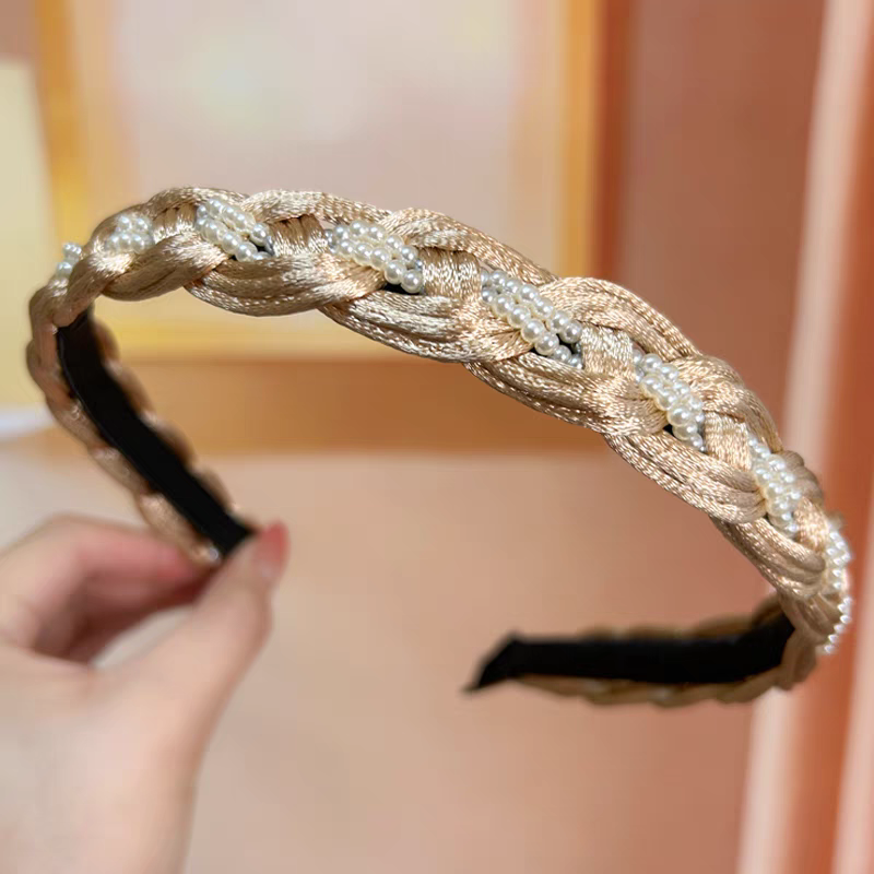 The 2025 new high-end hairband, women's headband, hair clip, hair tie and headpiece are all pearl-like, stylish and versatile for going out details Picture