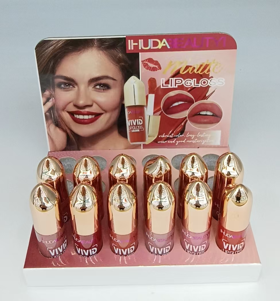 Lip gloss matte lasting moisture not easy to decolorize waterproof non-stick cup Application Scenario