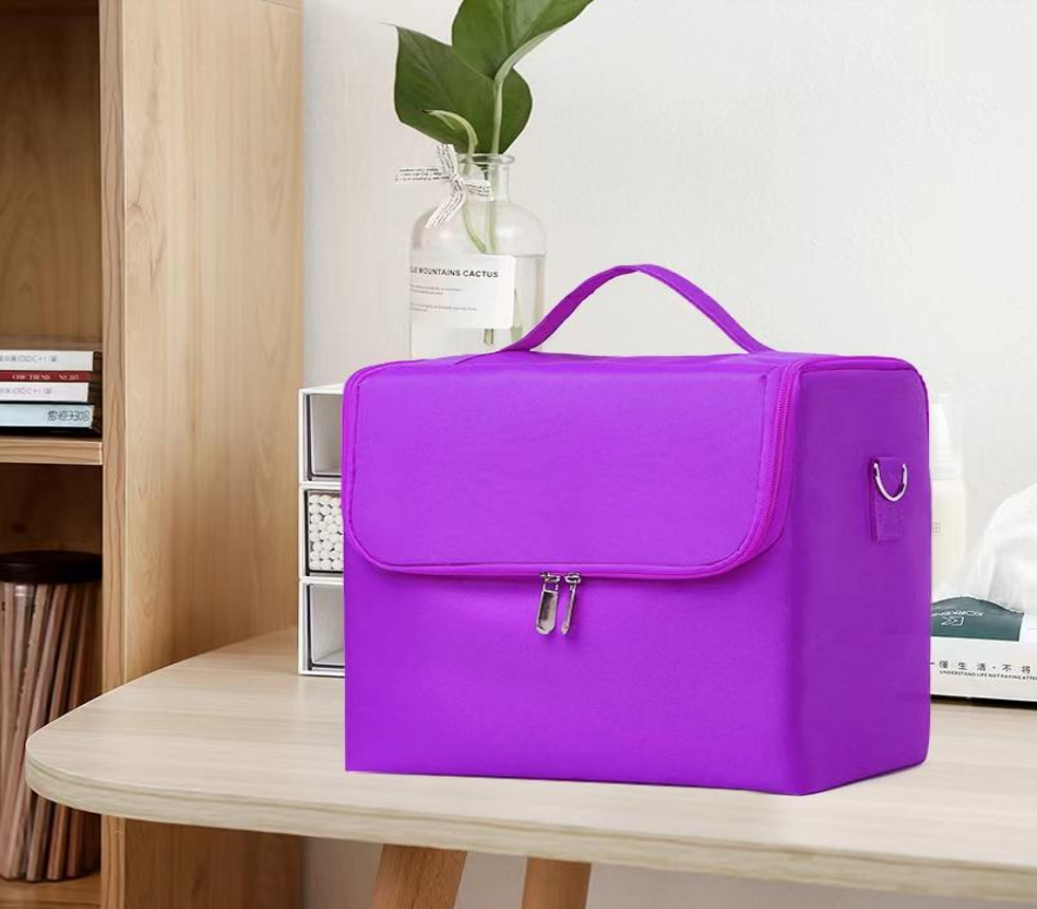 化妆箱/收纳柜桌面/化妆品伴手礼/化妆包/皮革收纳产品图