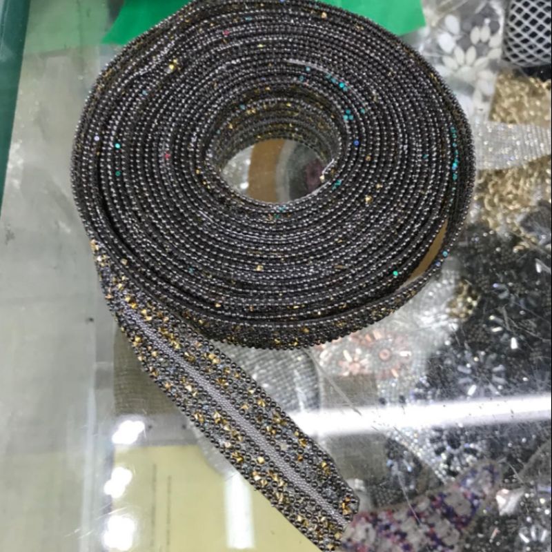 服装辅料烫钻贴片设计厂家直销