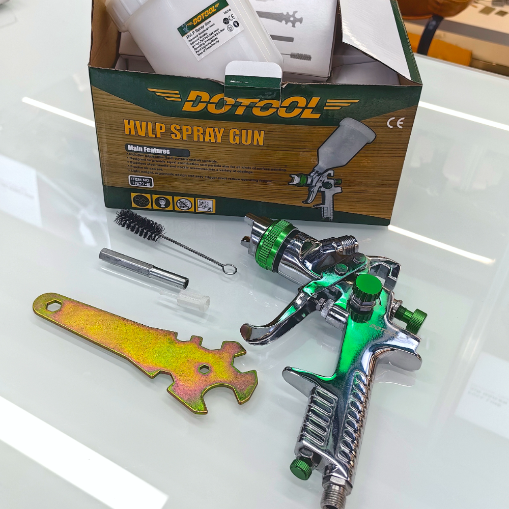 DOTOOL H827-B Pneumatic HVLP Gun Small Area Paint repair Paint gun/leather coat oil/wall painting Application Scenario