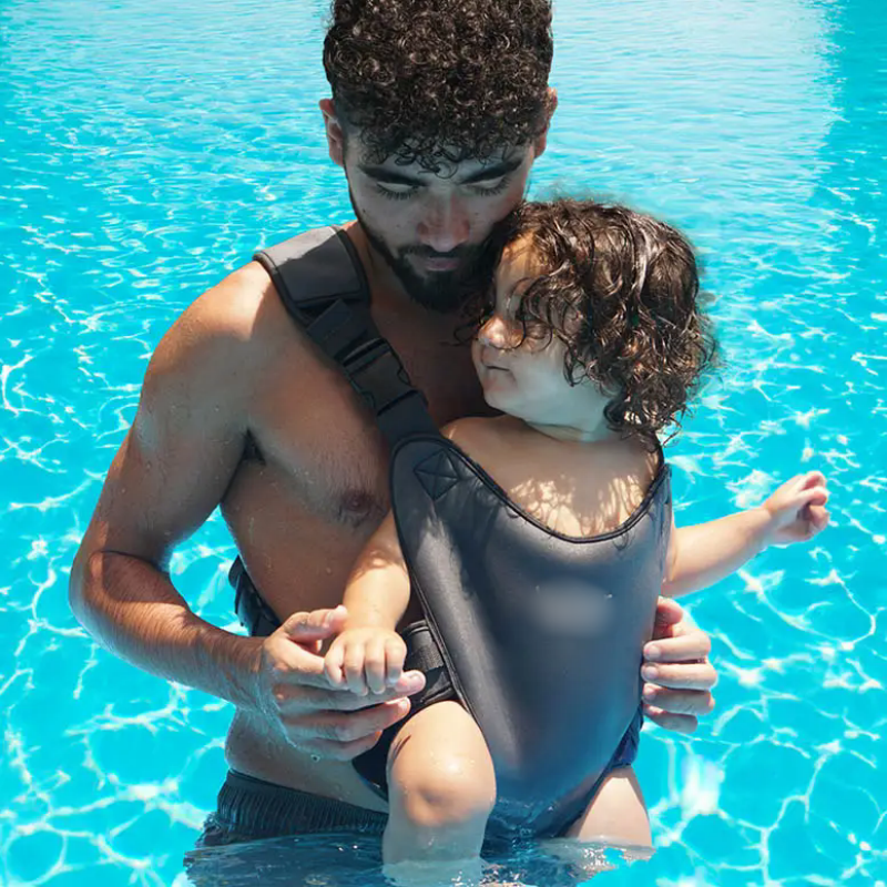 Amazon sells a Diving baby carrier details Picture
