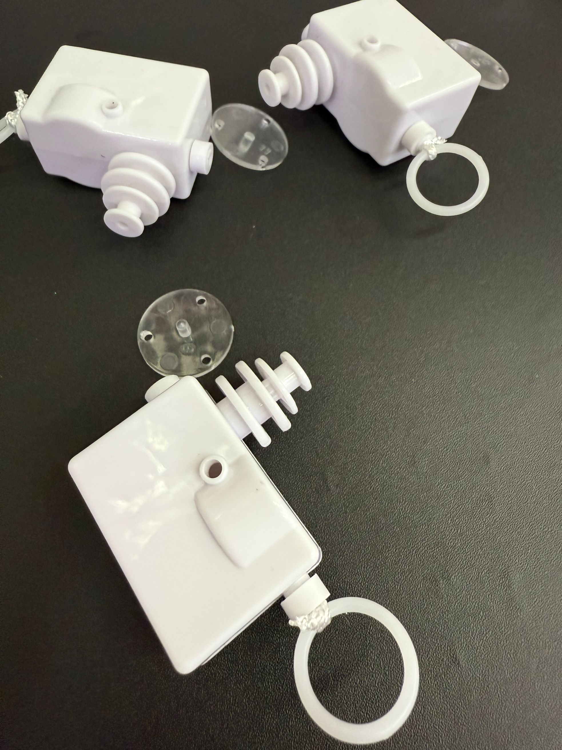 Factory direct sales of toy accessories: tail vibration mechanism, turntable pull wire vibration accessories, turtle spin accessories details Picture