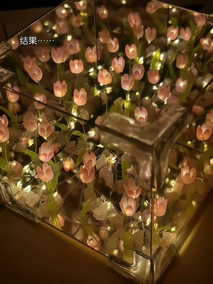 网红【郁金香魔方小夜灯】
网红小项目，投资小回报大一年四季都卖可以，不需要摊位，白天晚上都可以卖，拿着都可以卖。宝妈，上详情图10