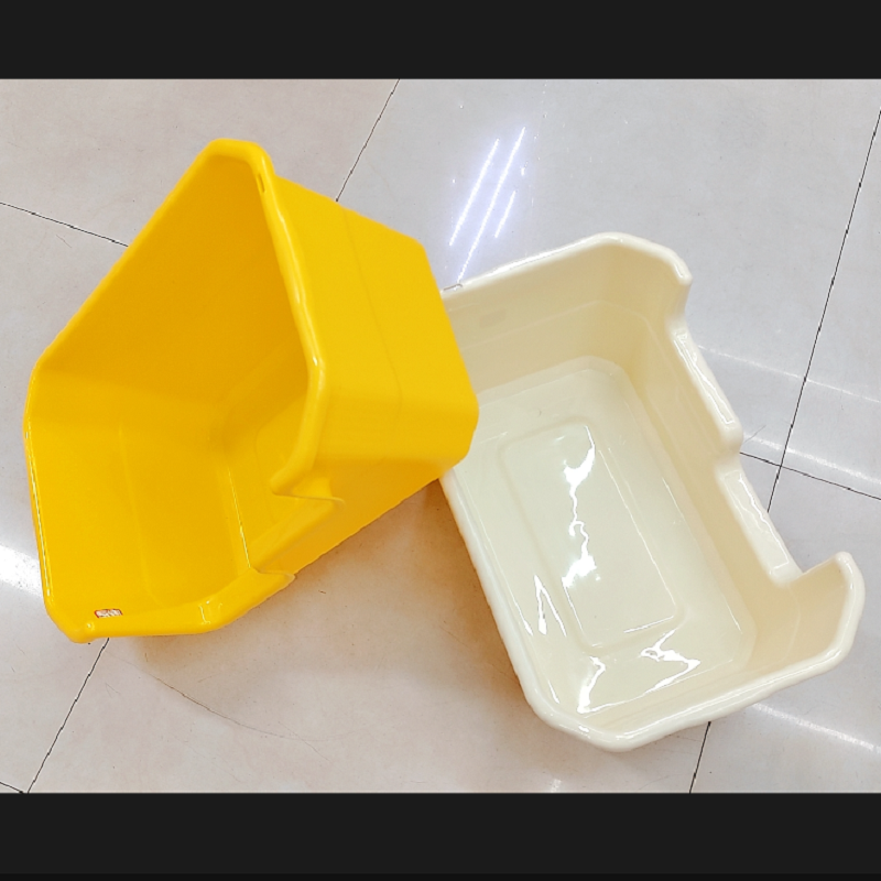 Pet supplies Open litter box Large capacity simple anti-splash cat supplies Item Picture