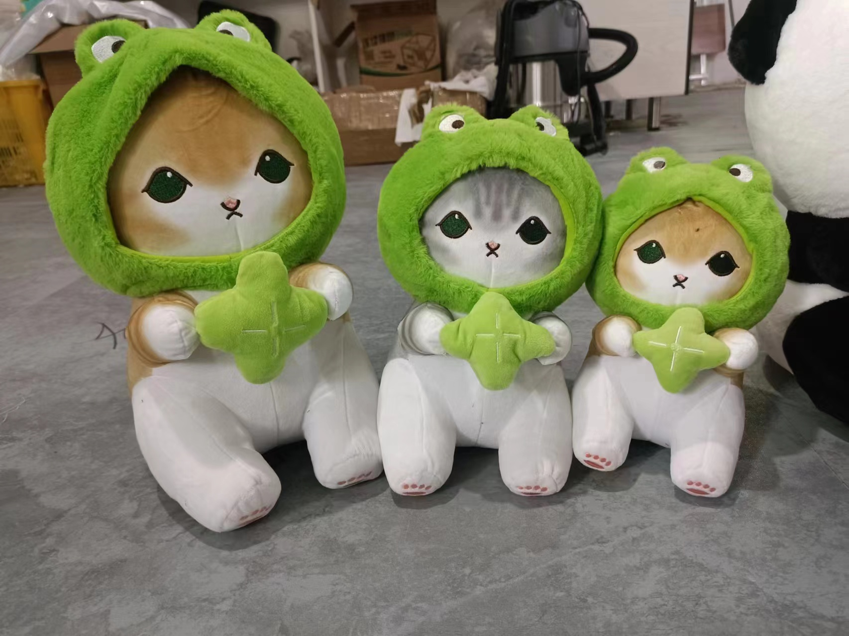 Toys, plush toys, doll factory direct delivery, doll toys, frog transformation, throw pillow, cat doll factory direct delivery Application Scenario