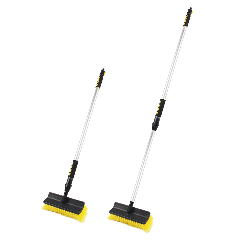 铝合金伸缩长柄洗车通水刷多功能喷水刷头清洁刷。白底实物图