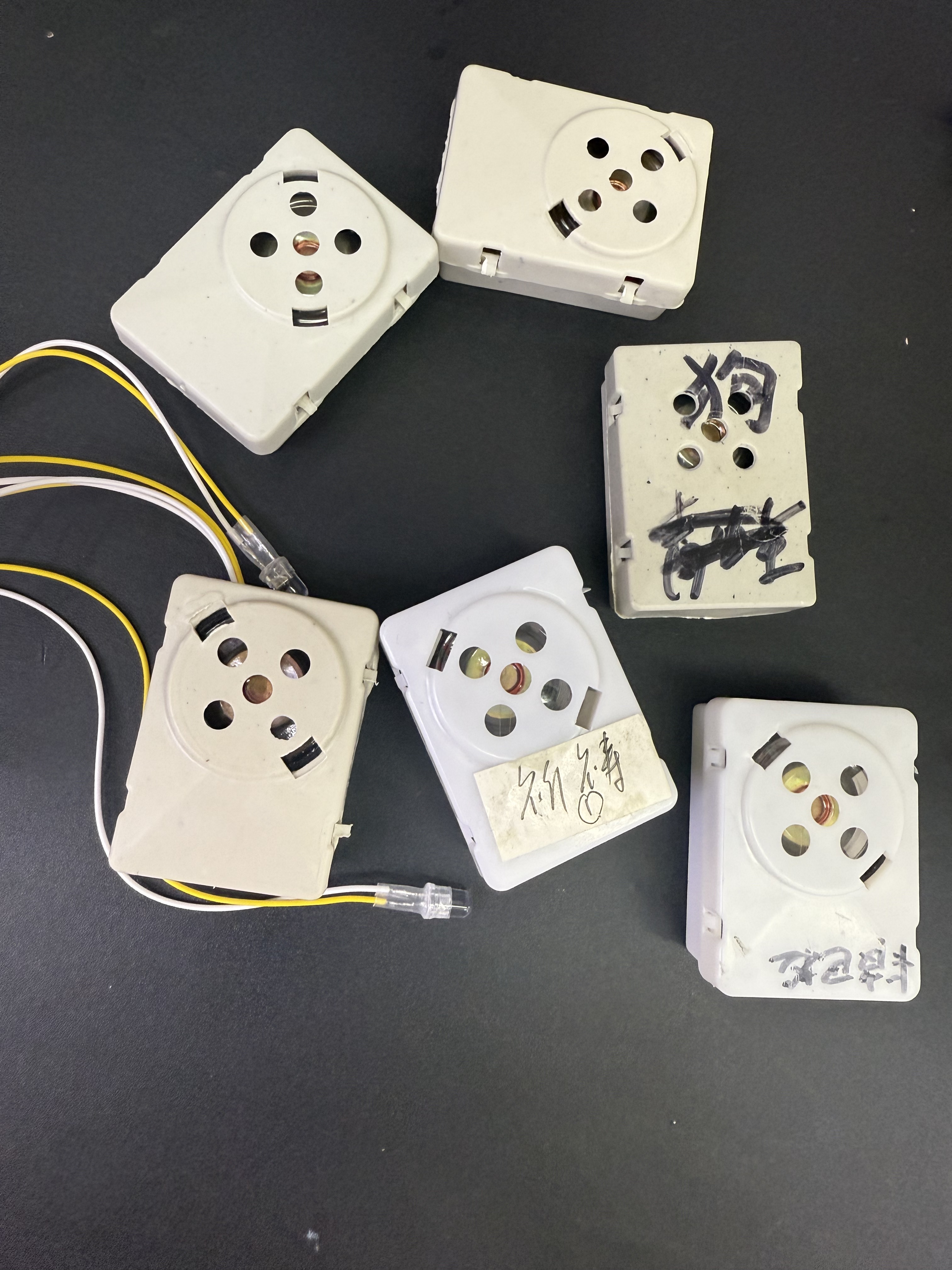Toy electronic sound generator cylindrical extrusion generating box sound instrument with light music box (any sound can be made Item Picture