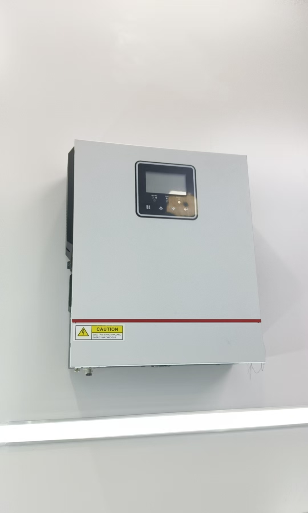 1000w 1500w genuine off-grid high-frequency reverse control integrated machine inverter, solar photovoltaic power generation wifi module, solar high-frequency off-grid inverter, reverse control integrated machine, pure sine wave inverter Item Picture