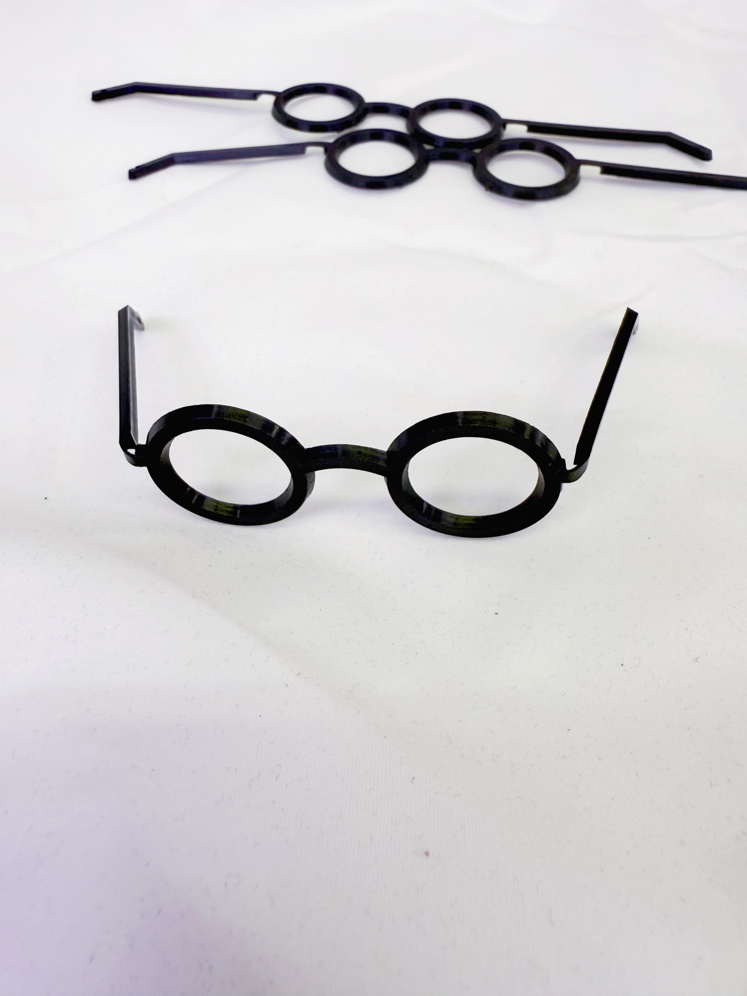 Juguetes accesorios monturas de plástico doctor bear glasses black with footstand sin lentes Application Scenario