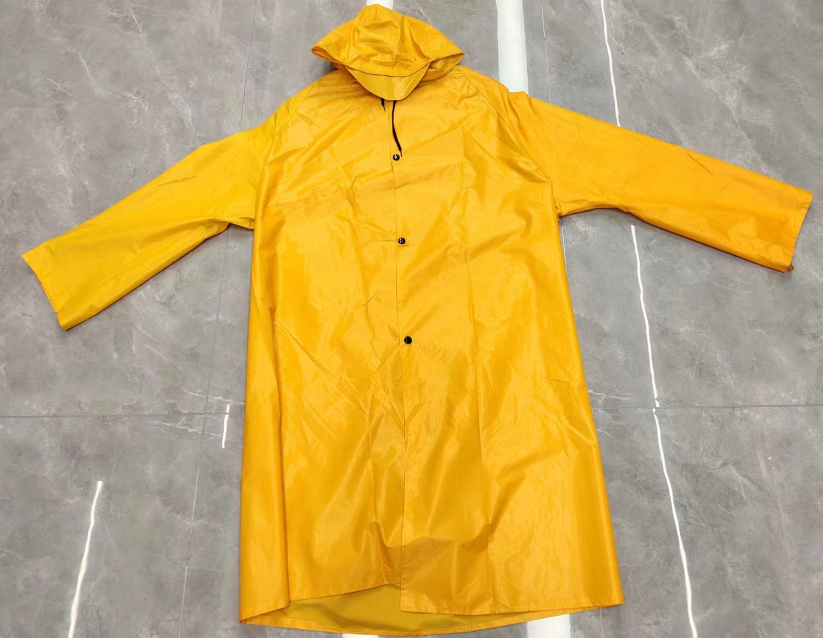 多色雨衣男款女款户外运动登山长雨衣便宜布料产品图