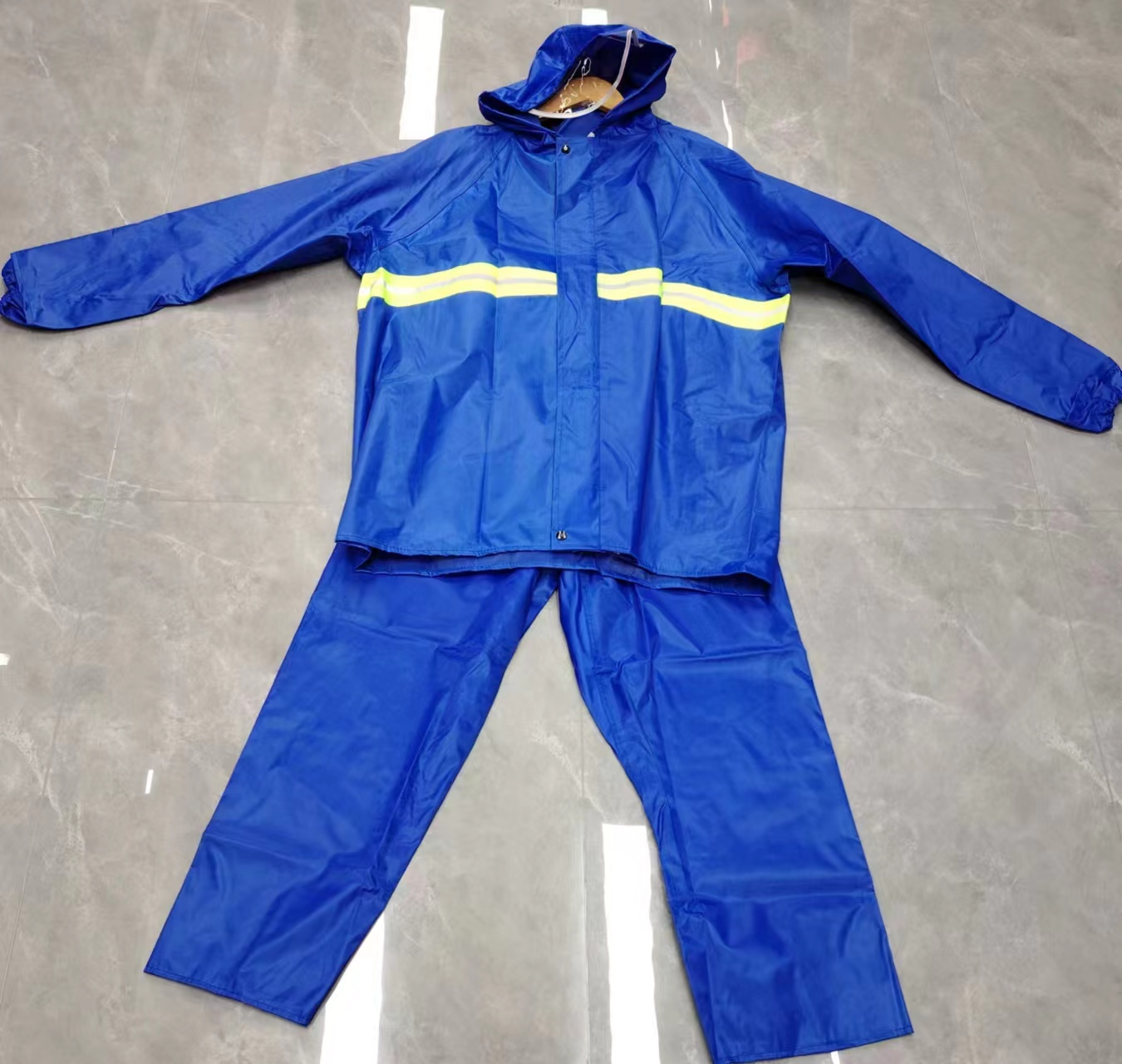 其他雨衣、雨披实物图