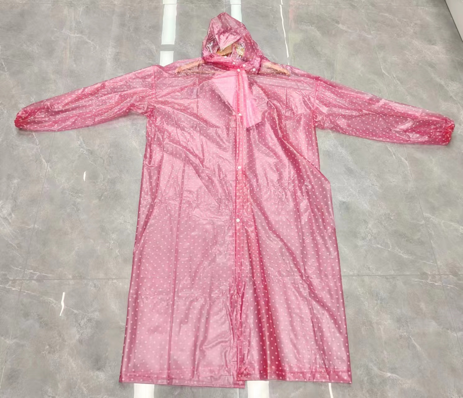 多色PVC雨衣男款女款户外运动登山长雨衣白底实物图