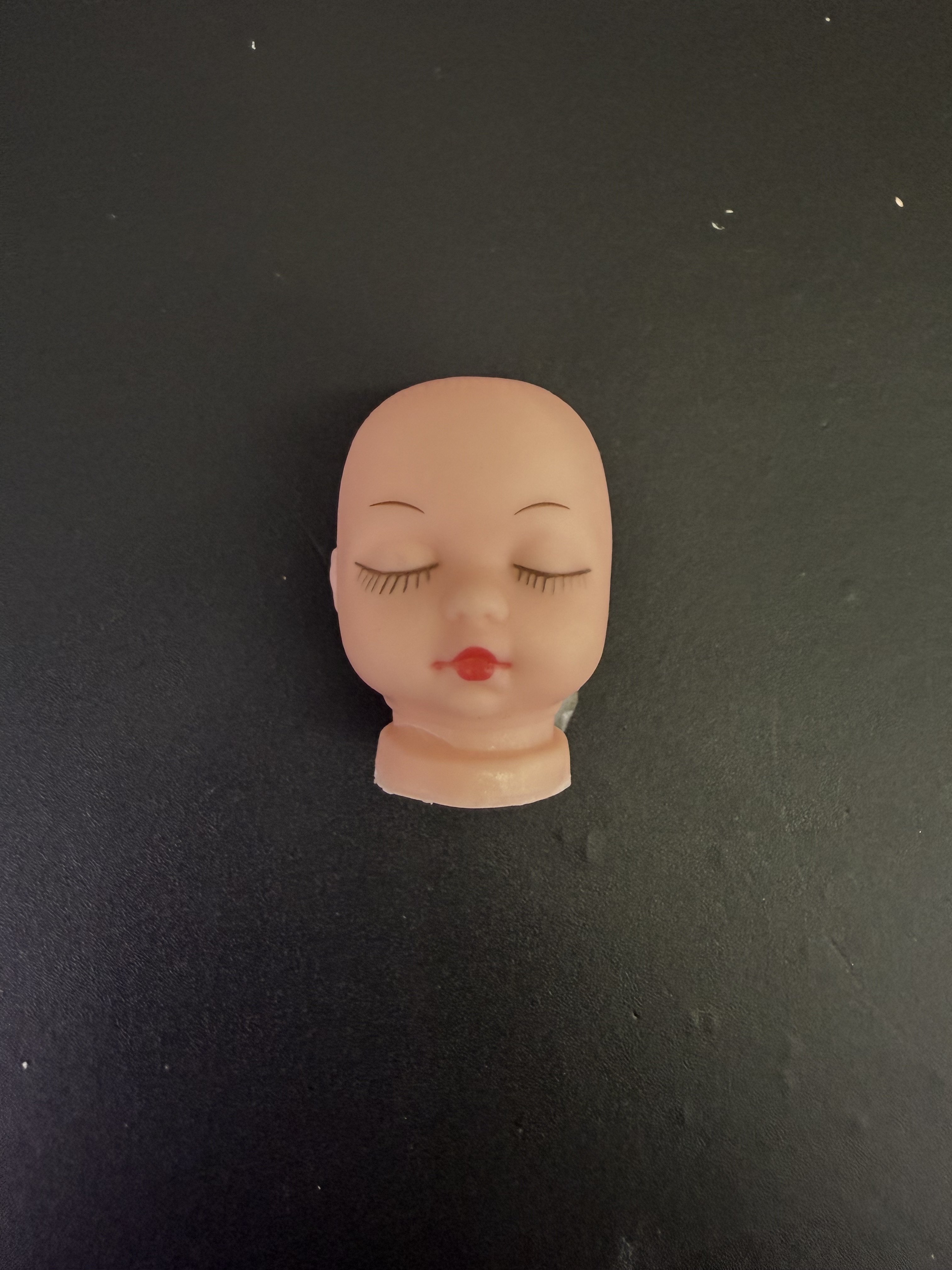 Rubber doll head with hands and feet, realistic eye eyelashes, rubber toy doll, sleeping doll head series Item Picture