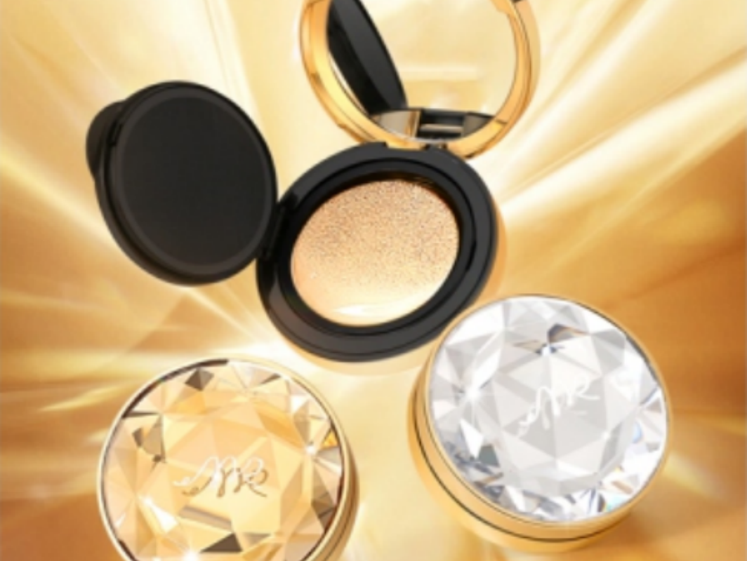 化妆品/面膜/裸男香水/舒筋贴/塑料瓶包装产品图