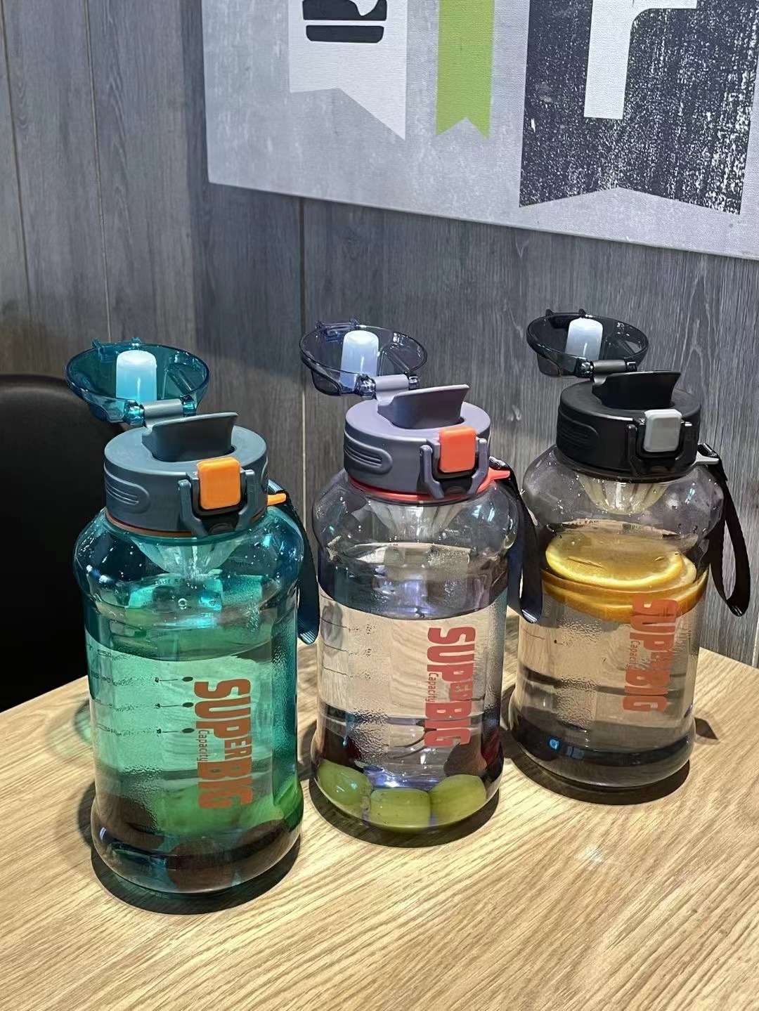 2310-1200ml large-capacity space cup, student internet-famous sports water bottle, bouncing lid plastic cup, tea-water separation cup details Picture