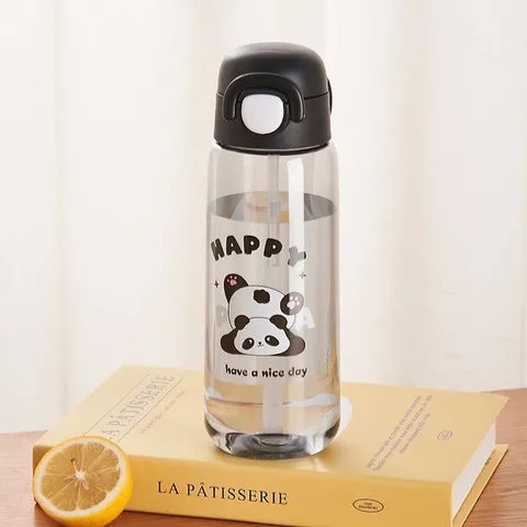 745 Fuxing Panda Portable Cup, Plastic Cup, Cute Cartoon Portable Straw Cup, New Children's Model 600ml Application Scenario