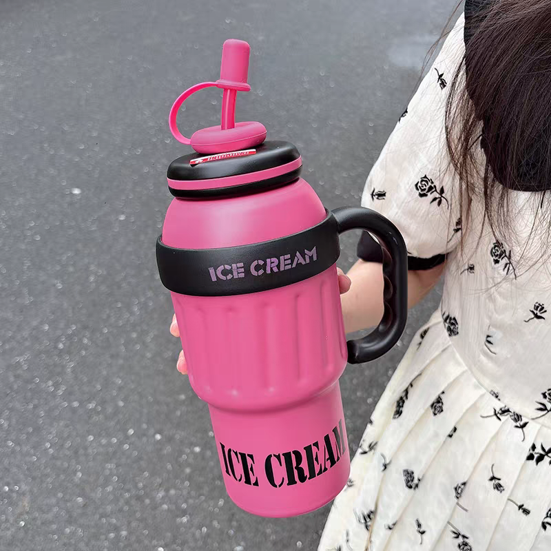 4106 Insulated cup for women, new large-capacity 304 stainless steel water cup for men, Giant tube cup Application Scenario