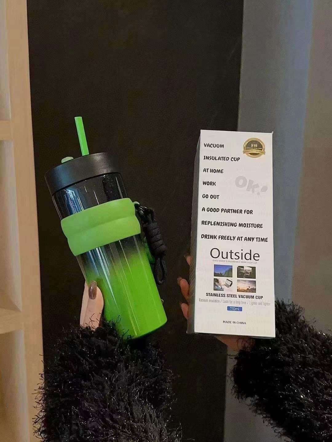 New type 027-710ml gradient straw coffee insulated cup, 316 stainless steel, large capacity, high appearance level, outdoor travel men's and women's water cup details Picture