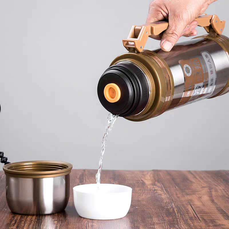 5102-304 stainless steel hot water kettle, large car cup, household thermos, large capacity 1.5-liter insulated kettle, portable for outdoor travel Item Picture