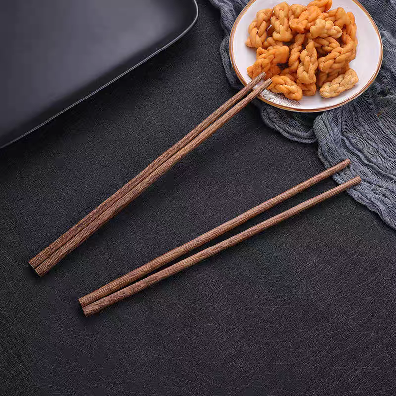 1381 New type of high-temperature resistant, unpainted wooden household anti-slip chopsticks, high-end chopsticks, solid wood chicken wing wax wood, simple and free detail image 3