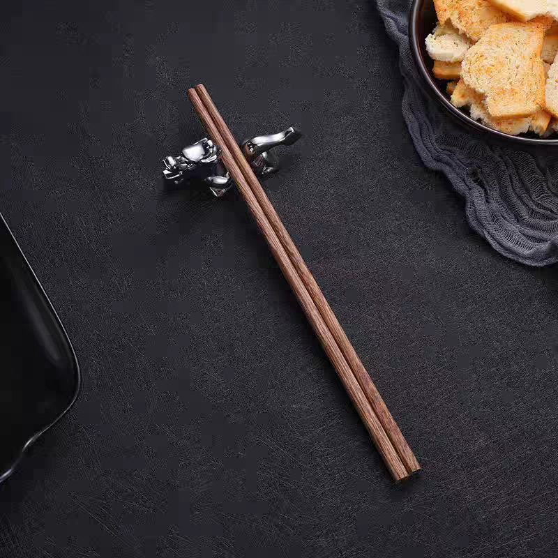 1381 New type of high-temperature resistant, unpainted wooden household anti-slip chopsticks, high-end chopsticks, solid wood chicken wing wax wood, simple and free details Picture
