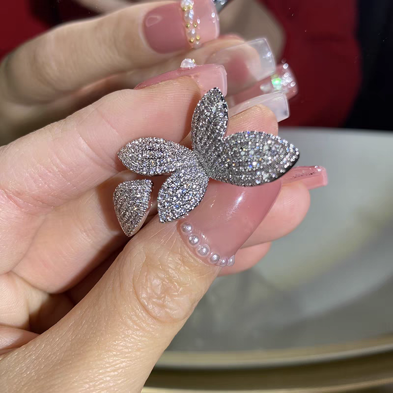 European and Korean jewelry, slightly inlaid zircon flower open ring, women's Instagram trendy, adjustable, high-end, niche design ring detail image 5