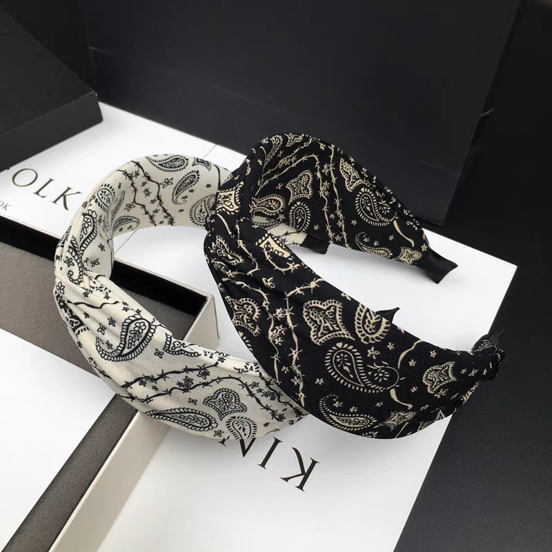 Retro fabric hair bands, Japanese and Korean printed headbands, cross hair holes, fashionable hair bundles for going out, 2025 new style headwear