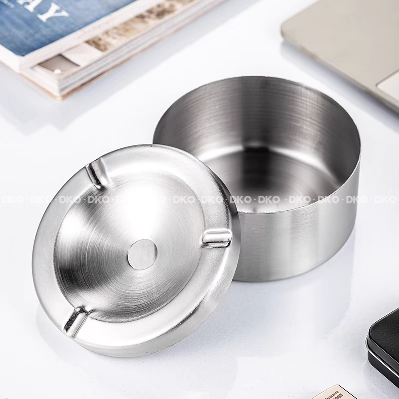 10cm本色欧式加厚带盖不锈钢烟灰缸宾馆网吧家用客厅办公室商用防风防飞灰