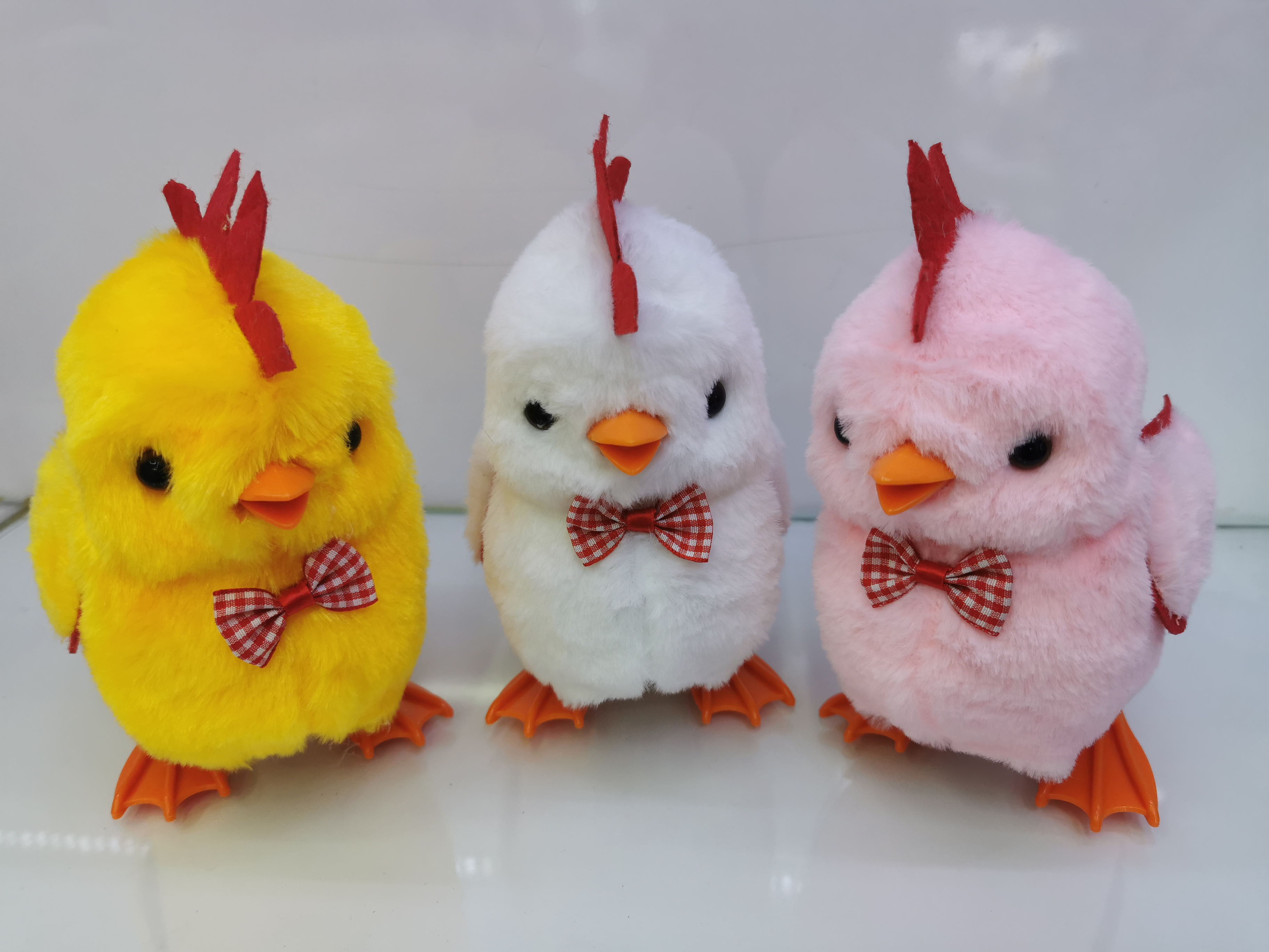 The 2025 new cute plush electric chicken children's simulation toy can walk, move and cry