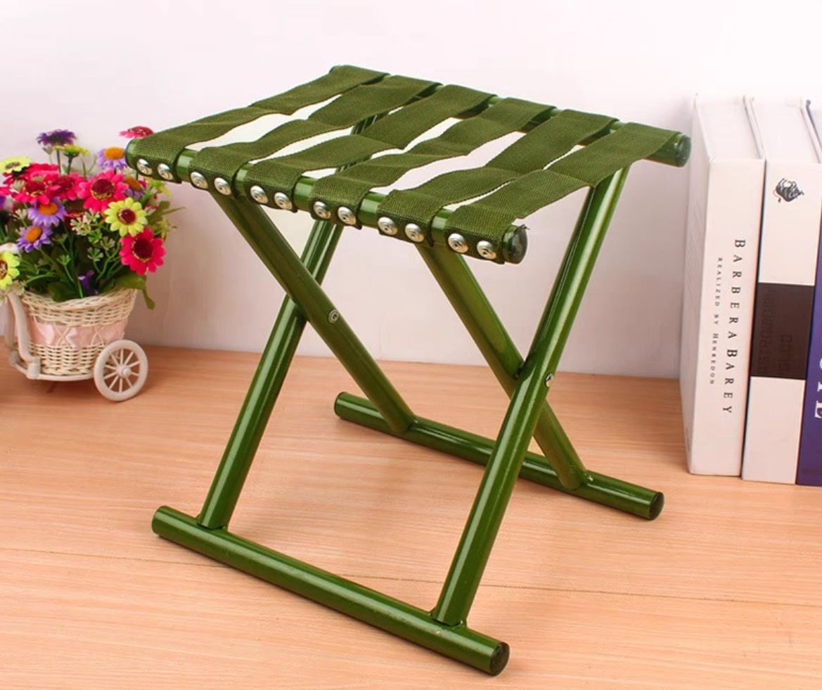 Military green aluminum alloy stools, metal folding stools, outdoor camping and fishing stools, round tube stools