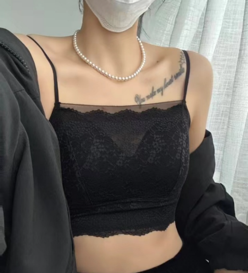 Spring and summer new anti-glare French lace strapless lingerie with a thin lace mesh fabric and a light strappy top for a beautiful back Application Scenario