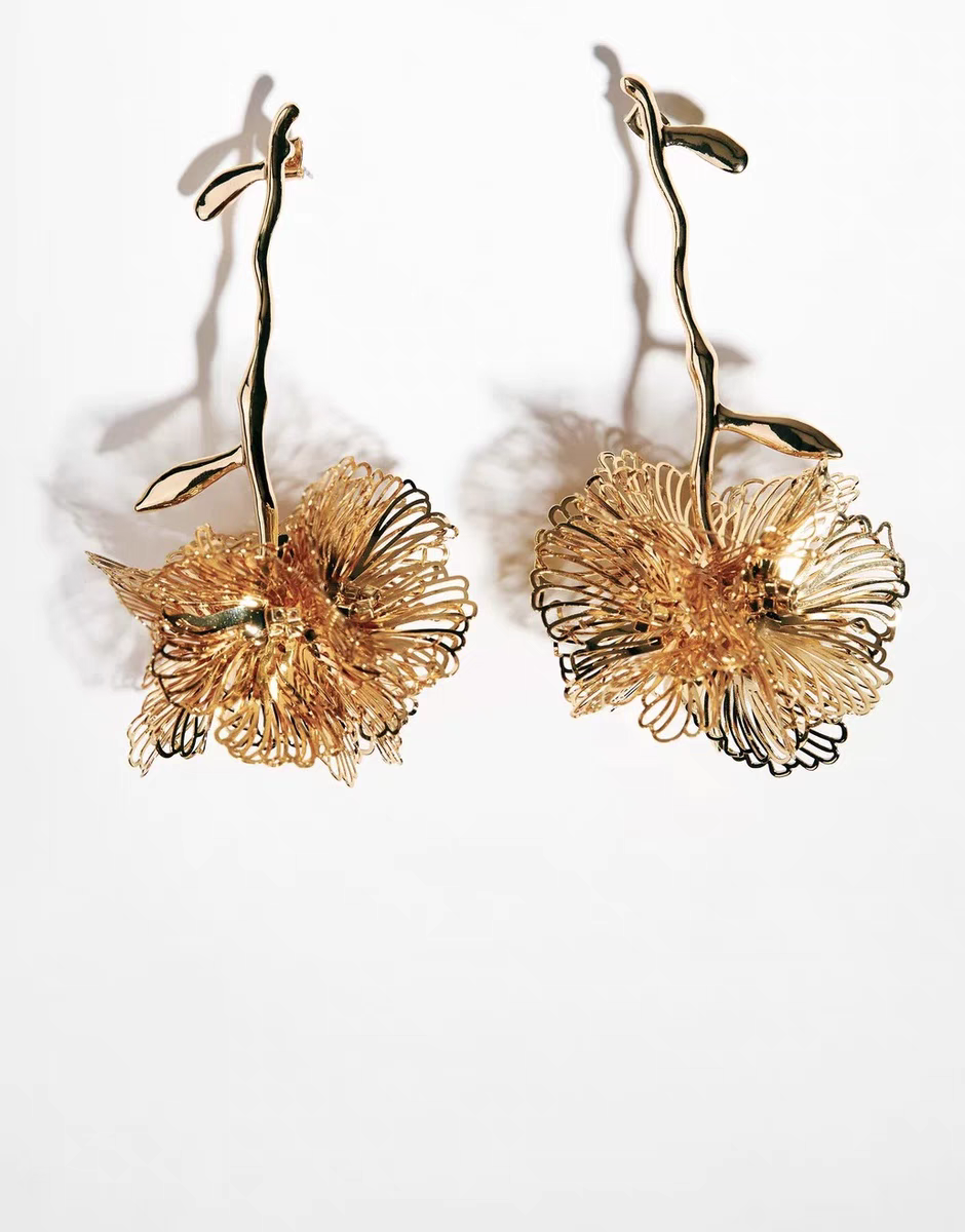 烧焊锆石耳环女款时尚耳饰 精致饰品百搭设计潮流耳环耳环耳环耳饰