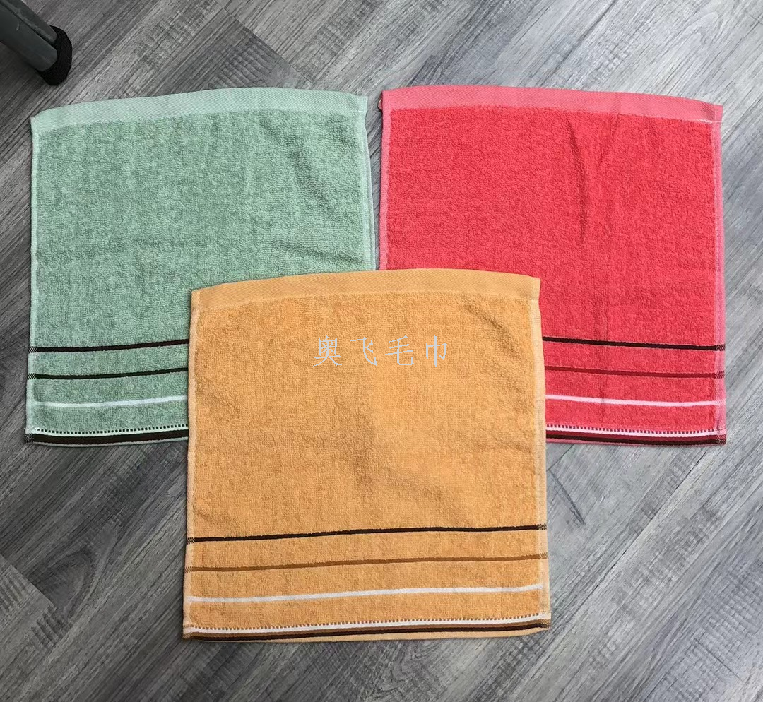 There are multiple styles of 35*35CM square towels to choose from Item Picture