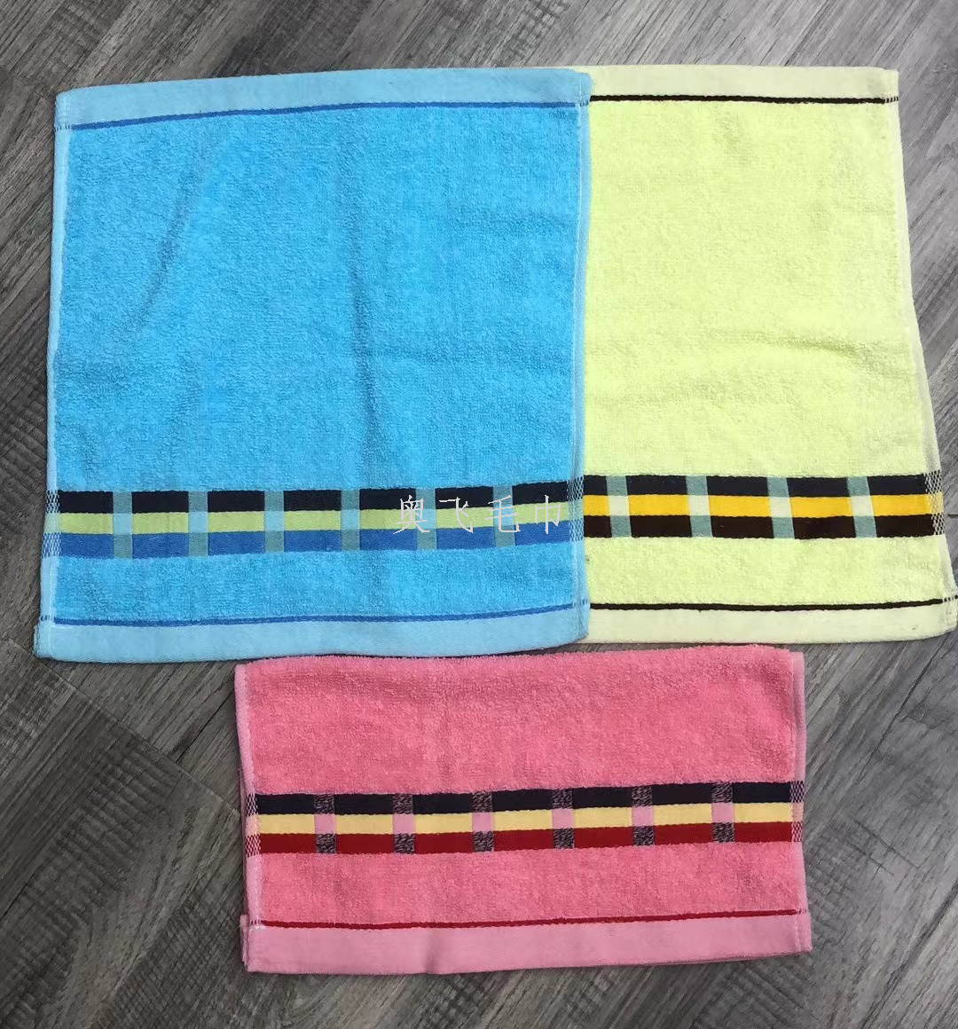 There are multiple styles of 35*35CM square towels to choose from pic 2
