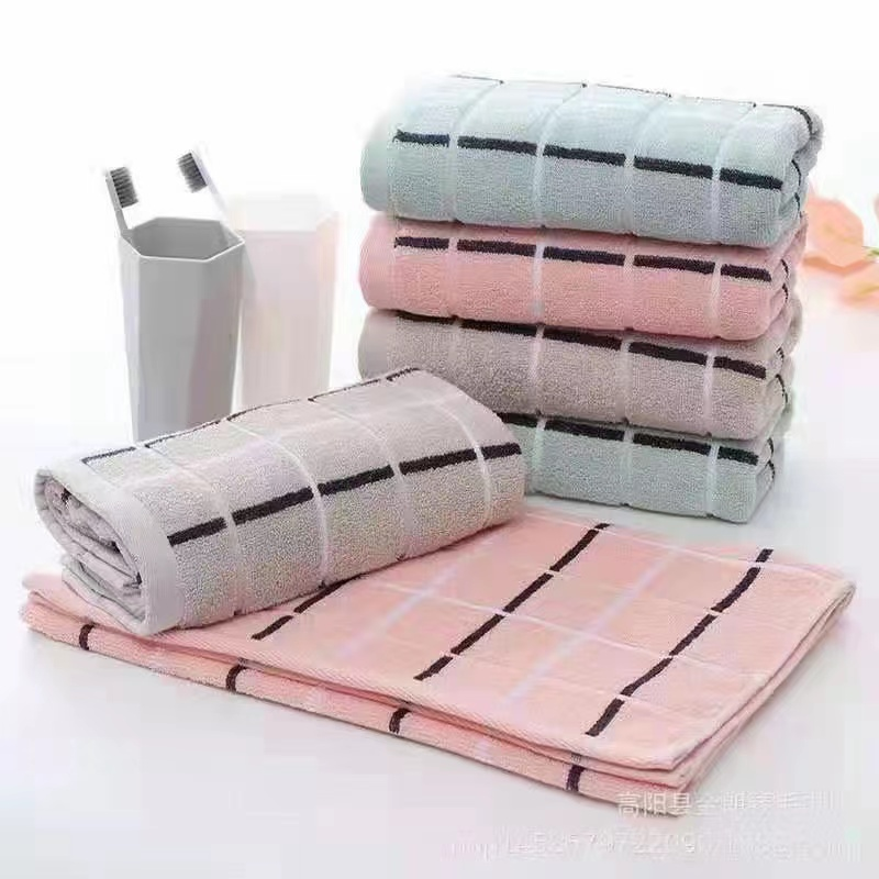 Towels are absorbent and do not shed easily when adults wash their faces. Face towels and bath towels for student dormitories Specification image