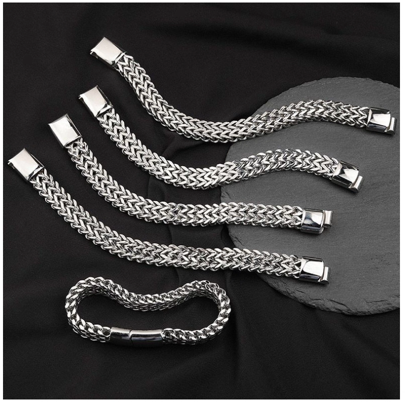 New titanium steel men's bracelet from Europe and America, stainless steel double-row square chain magnetic buckle bracelet details Picture