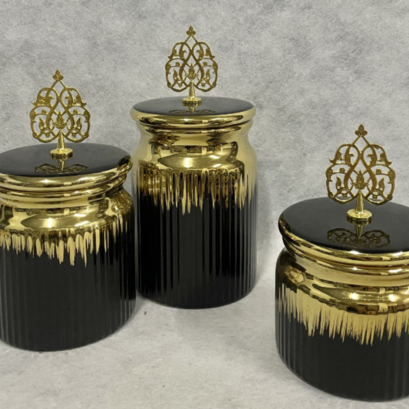 Ceramic sealed jars, food-grade storage jars, kitchen light luxury storage jars, decorative ornaments Application Scenario