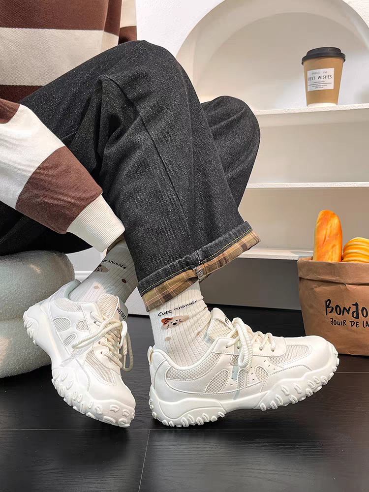 人本运动板鞋女士夏季透气板鞋细节图