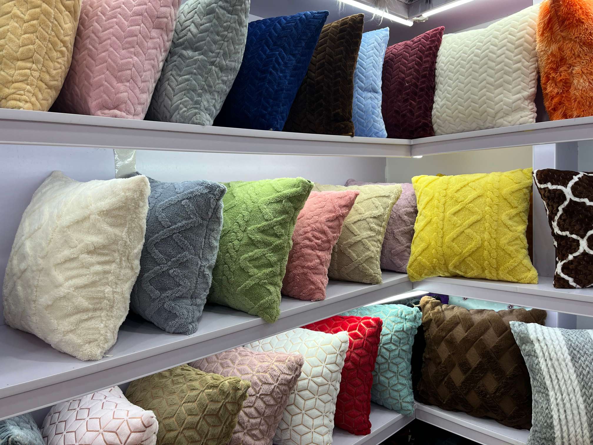 Ins-style plush pillowcase, jacquard geometric pattern cushion cover/sofa living room backrest pillowcase, bedside square pillow cover