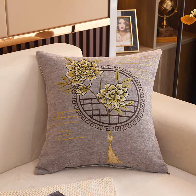 The garden is filled with spring colors. The sand-filled sofa cushion, Chenille flower jacquard pillowcase, soft headboard pillow for office and home use Item Picture