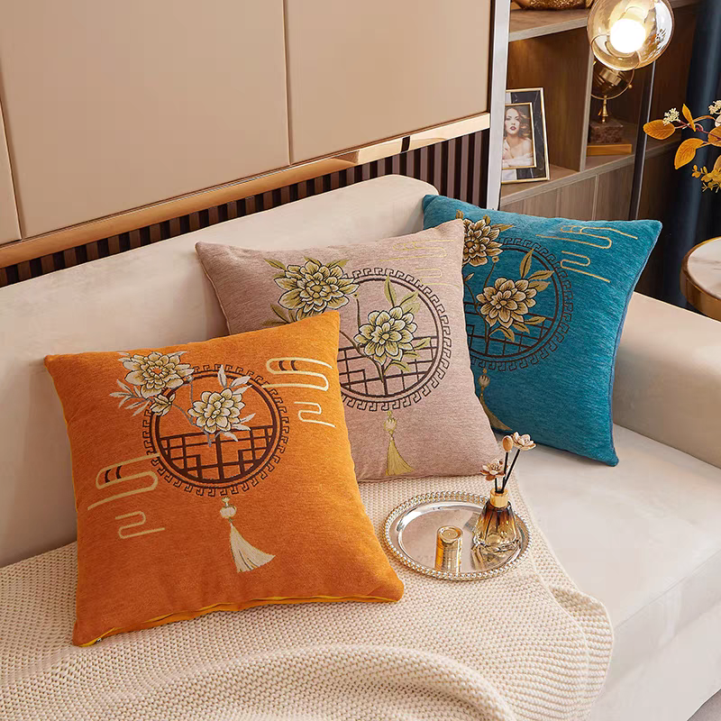 The garden is filled with spring colors. The sand-filled sofa cushion, Chenille flower jacquard pillowcase, soft headboard pillow for office and home use details Picture