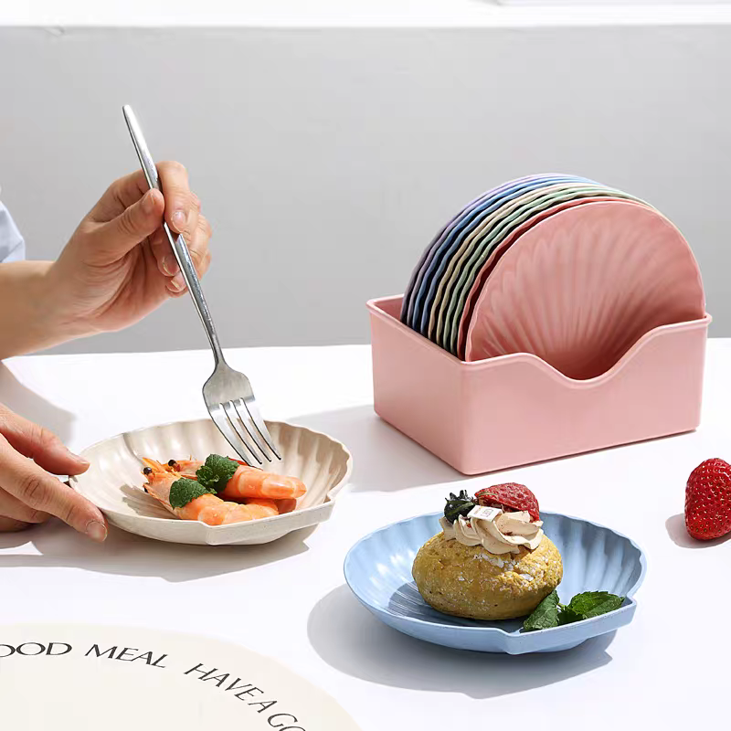 Bone-spitting plate, household dining table small plate, fruit snack plate, snack plate, bone small plate, garbage residue plate Application Scenario