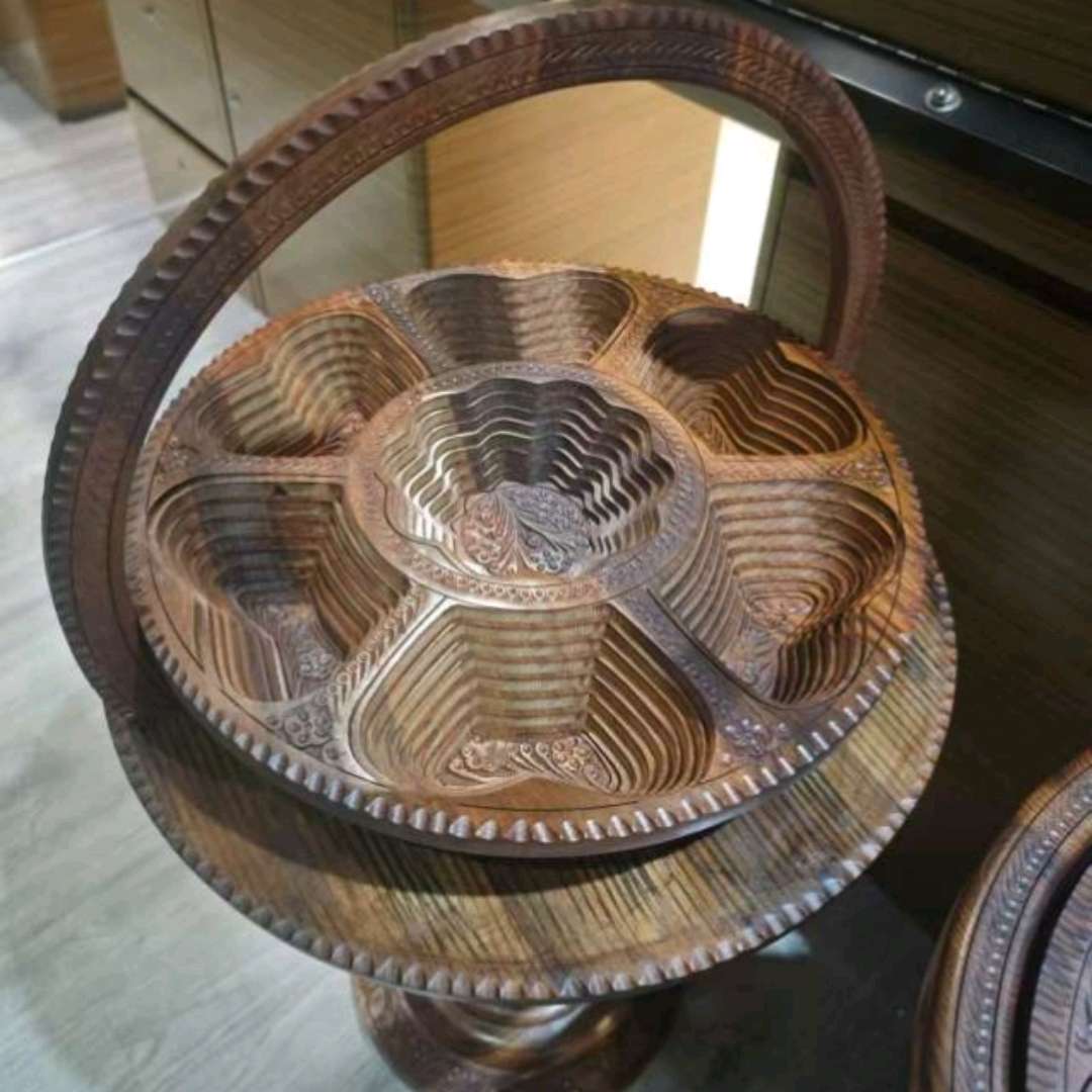 巴基斯坦手工艺品变形果篮桌子特色产品纯手工阔叶黄檀细节图