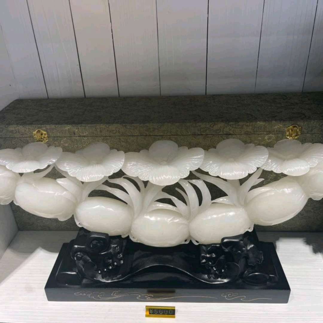 A jade ornament of "Many Children, Many Blessings" with lotus roots and flowers, a new home decoration gift for friends details Picture