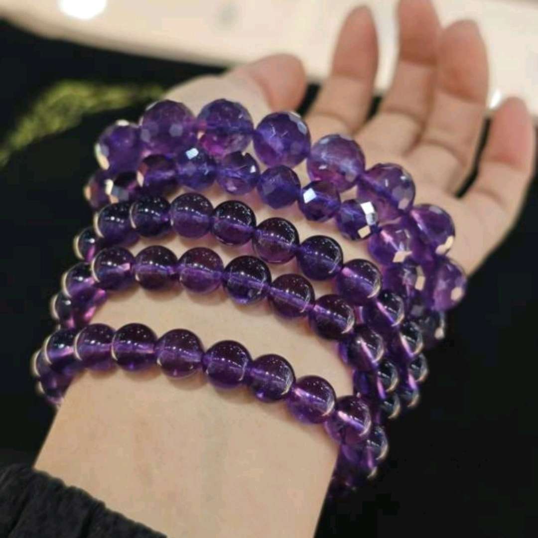 Amethyst bracelet with a single circle of crystal violet color, a simple couple gift for your girlfriend Item Picture