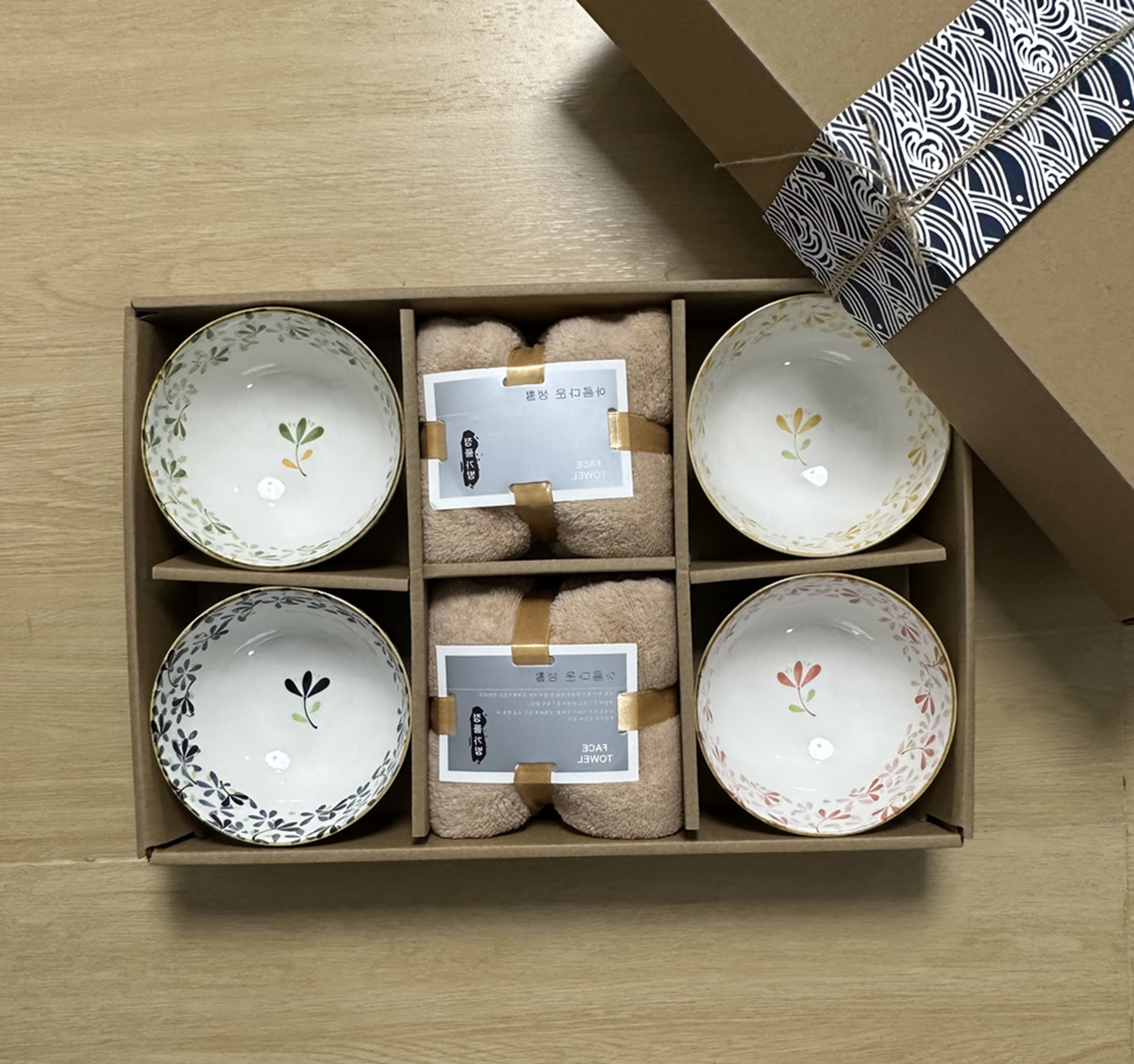 4 bowls, 2 square towels, Flower Blooming FH-4B2T